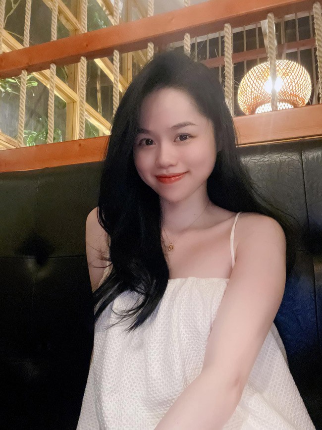 Huynh Anh - ban gai cu Quang Hai ngay cang xinh dep ngo ngang-Hinh-11