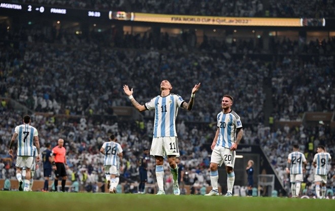 Argentina 3 (4)-(2) 2 Phap (pen): Nha vo dich goi ten Messi va dong doi-Hinh-7
