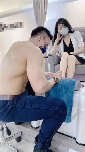 Thue nam nhan vien coi tran don nha khien netizen no tranh cai-Hinh-4