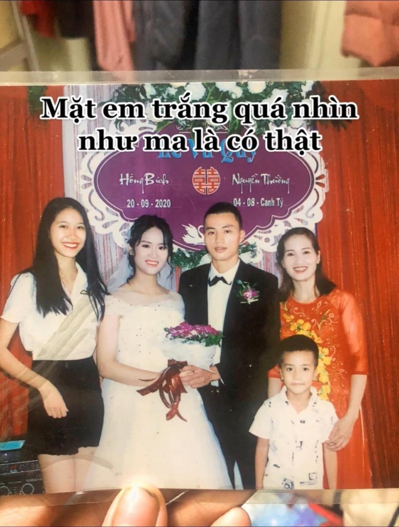 Bo anh cuoi 2020 nhu duoc tro ve nam 2000 gay bao mang-Hinh-4