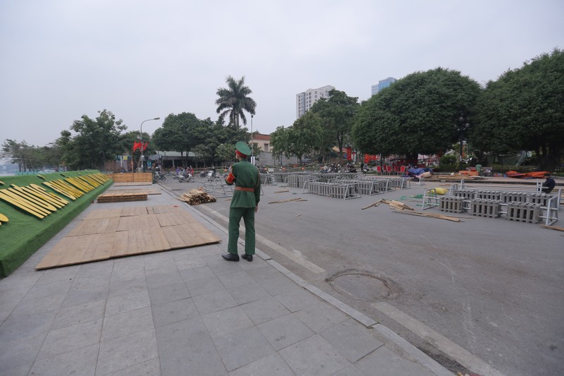 Soi tran dia phao hoa noi thanh Ha Noi truoc gio khai hoa-Hinh-3