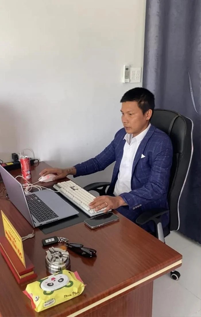 Loc Fuho khoe lam giam doc, netizen de lai binh luan 