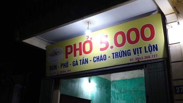 Quan pho Nam Dinh thu hut food review ve muc gia 