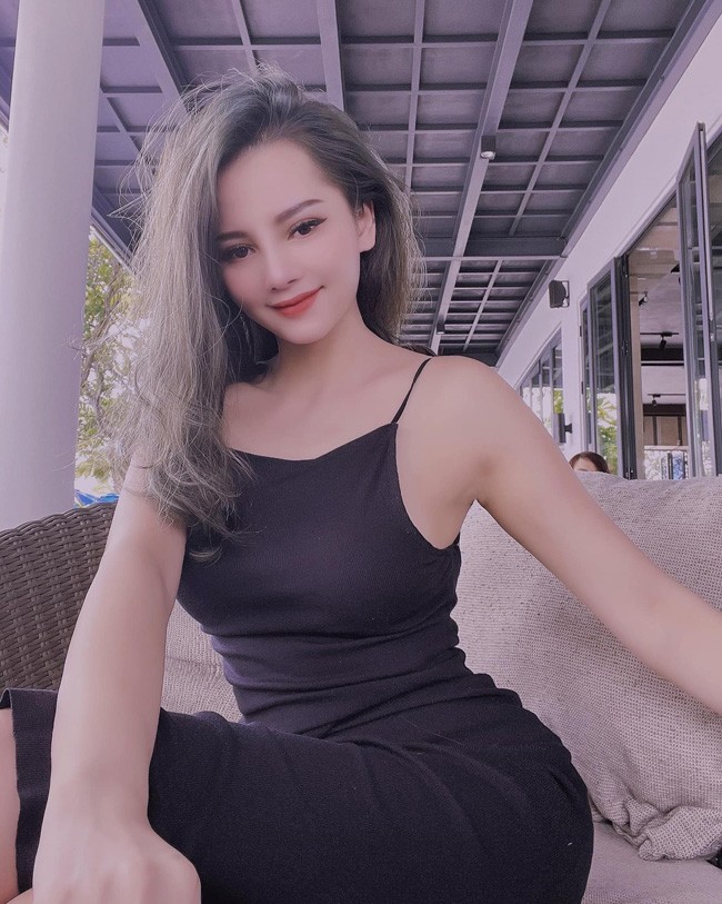 2 nang WAGs goi cam noi tieng lang bong Viet la ai?-Hinh-4