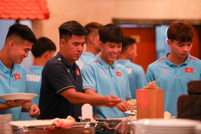 Bua an mien phi U22 Viet Nam o SEA Games 32 co nhung gi?-Hinh-3