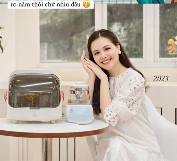 Phu nhan tap doan nghin ty lo dung mao 10 nam truoc-Hinh-2