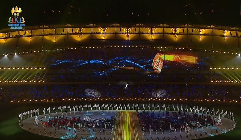 Le khai mac SEA Games 32: Man nhan bua tiec cong nghe Hologram-Hinh-2