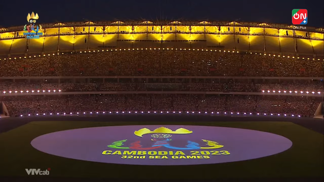 Le khai mac SEA Games 32: Man nhan bua tiec cong nghe Hologram-Hinh-52