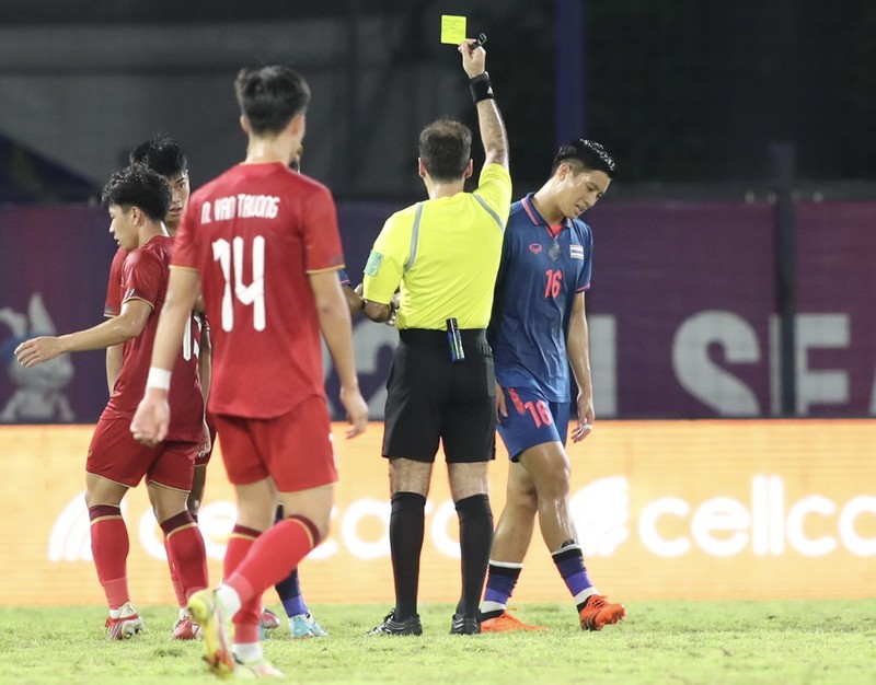 Hoa Thai Lan, U22 Viet Nam gap Indonesia o ban ket SEA Games 32-Hinh-4