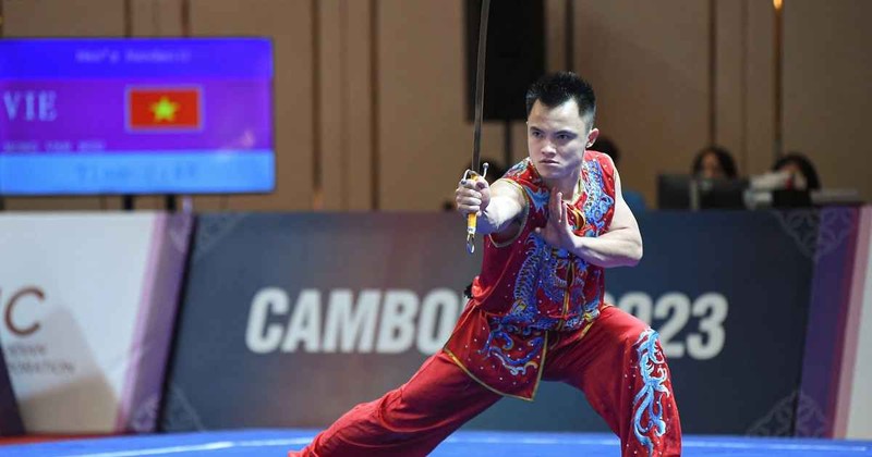 Nam VDV Wushu dan toc Nung 2 chiec HCV SEA Games day cam xuc-Hinh-9