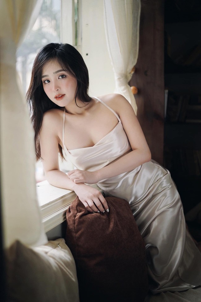 Hot girl Ha thanh 2 lan sinh con van dep mon mon