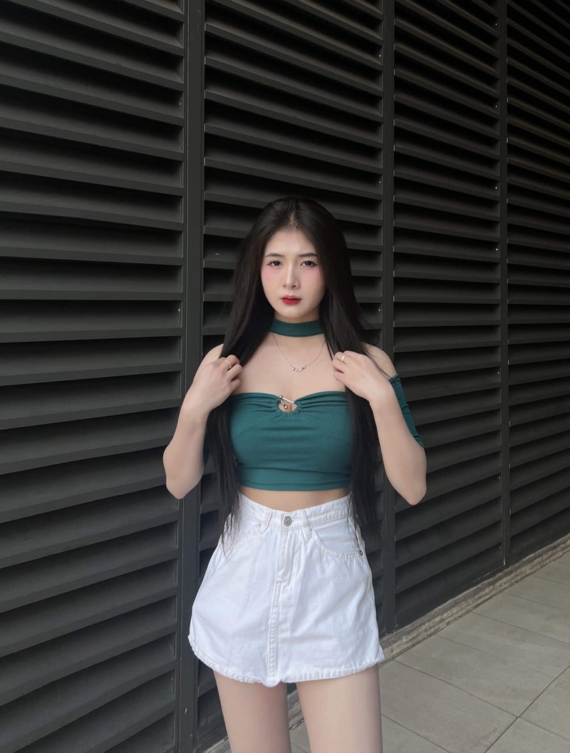 Hot girl Thanh Hoa noi tieng  khoe vong 1 ngay ay gio ra sao?-Hinh-9