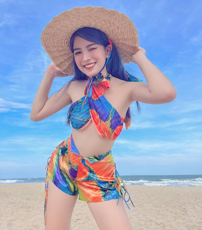 Nhap duong dua bikini, ban gai cau thu HAGL ghi diem cuc manh-Hinh-7