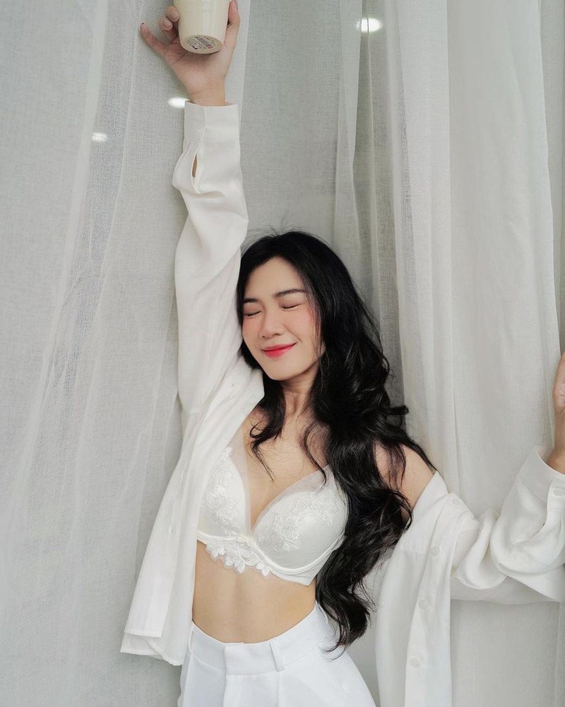 Hanh trinh giam can kham kho cua gai xinh Viet duoc bao Trung ca ngoi-Hinh-2