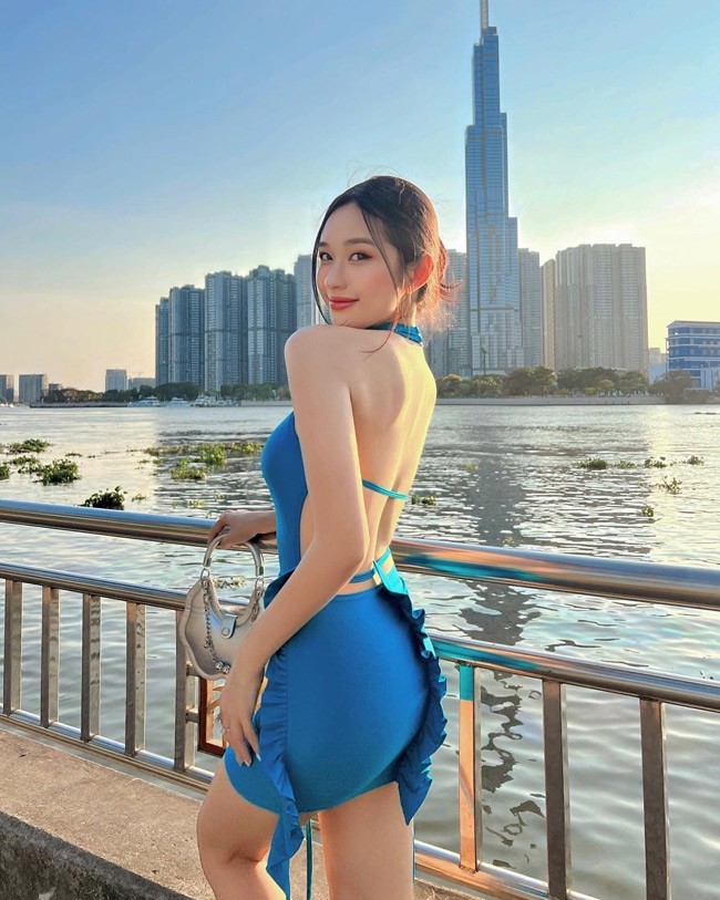 Hot girl Tay Bac moi noi gay xuyen xao tu cai nhin dau tien-Hinh-6