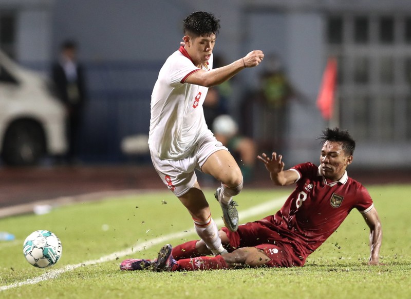 Thang Indonesia tren cham 11m, U23 Viet Nam bao ve thanh cong ngoi vuong-Hinh-3