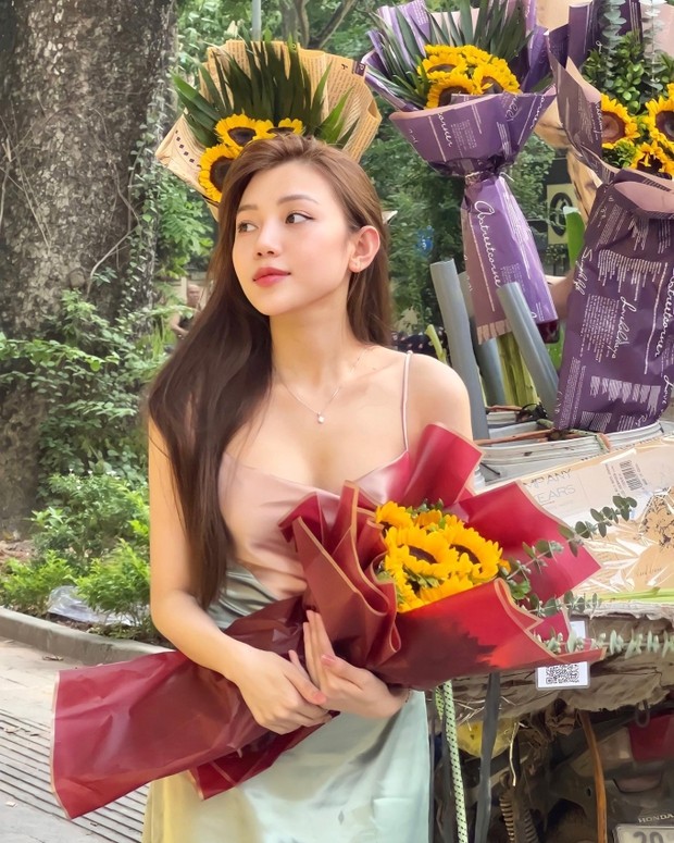 Ban gai hot girl cua Phan Tuan Tai xung danh 