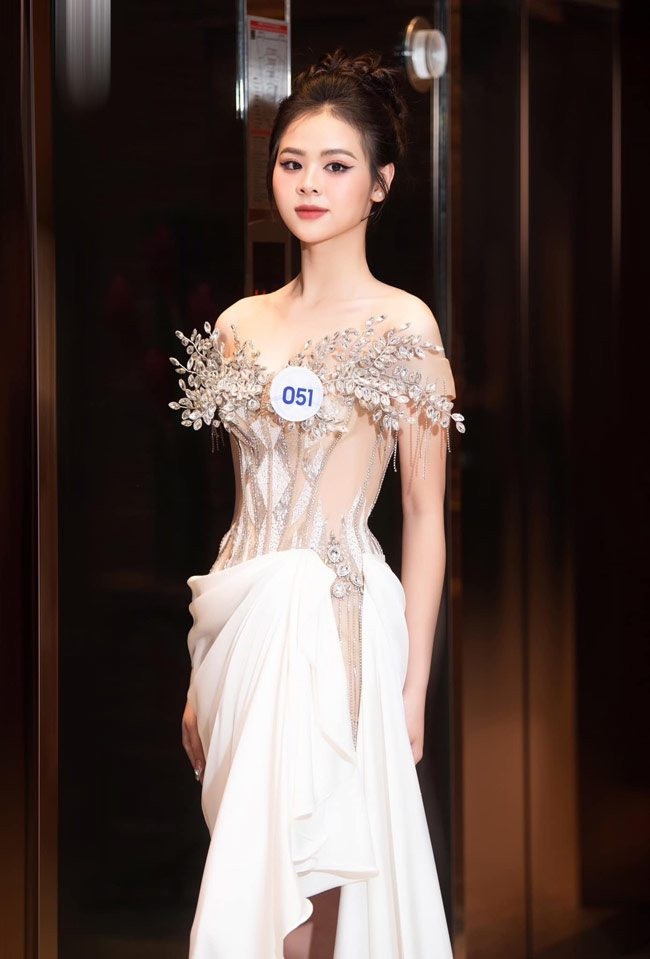 Gai xinh lang bong chuyen di thi Miss World Vietnam gio ra sao?-Hinh-6