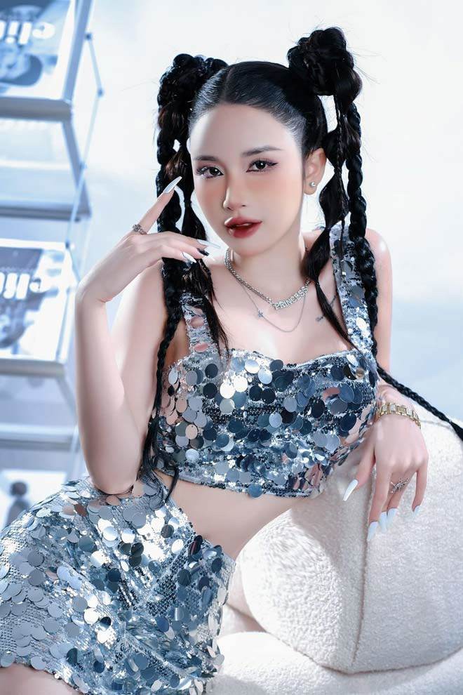 Ai nu nha dai gia dong nat co lau dai 70 ty lo dien-Hinh-6