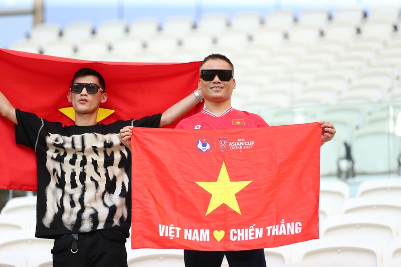 DT Viet Nam 2 - 4 Nhat Ban: Thay tro HLV Troussier xung dang nhan loi khen-Hinh-10