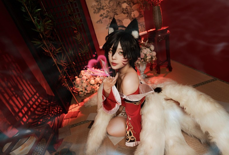 Nu MC Toc Chien tai SEA Games 31 du trend cosplay Ahri gay bao-Hinh-3