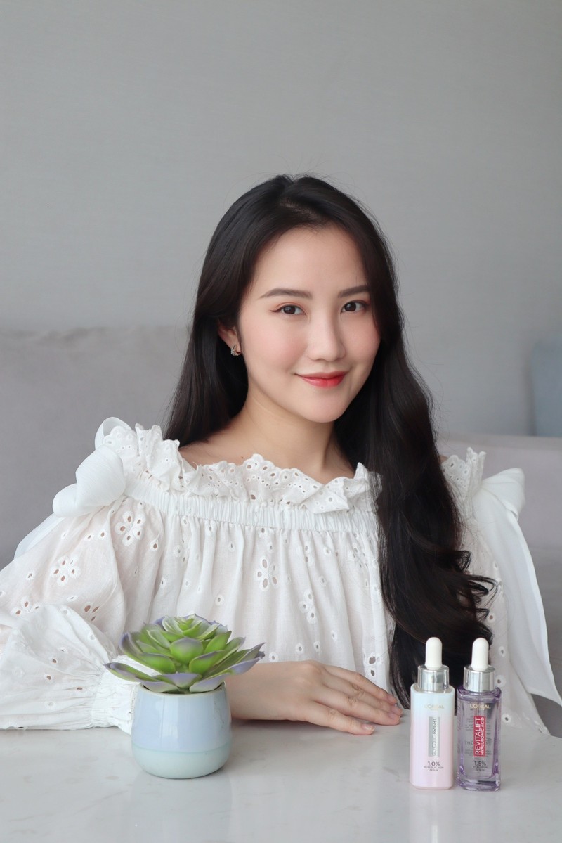 Phu nhan TGD Saigon Square xung xinh ao dai don Tet-Hinh-5