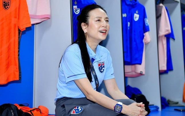 View - 	Vừa lên chủ tịch Madam Pang có quyết định lạ cho bóng đá Thái Lan