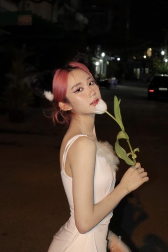 Nu streamer Mina Young khoe anh moi dep tua nang tho-Hinh-10