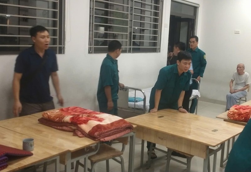 Ha Noi: Di doi 160 dan chung cu A7 Tan Mai tranh bao Yagi-Hinh-7