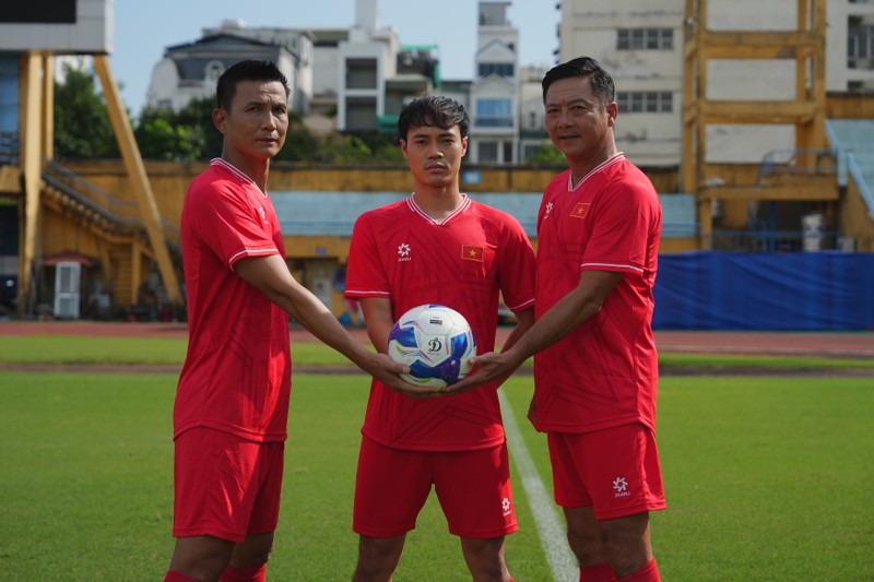 Bong thi dau chinh thuc V-League 2024/2025 co gi dac biet?-Hinh-2