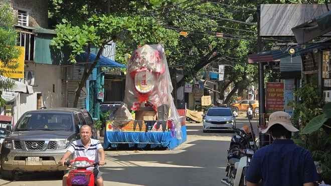 Xot xa xe den long khong lo o Tuyen Quang 