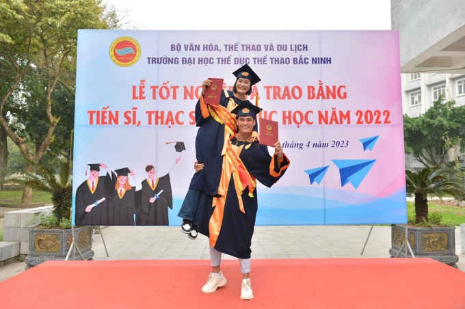 Anh Vien va loat VDV the thao Viet Nam co hoc vi cao-Hinh-5