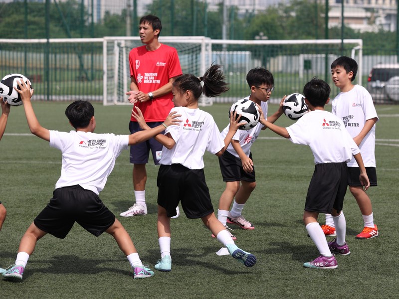 Hoi thao huan luyen bong da cho tre em tien ASEAN Cup 2024-Hinh-2