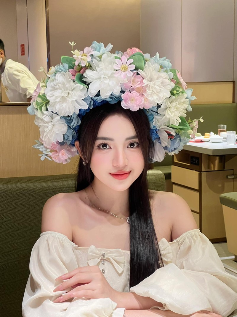 Len truyen hinh voi nhan sac khac la, nu streamer Be My tran tinh-Hinh-9