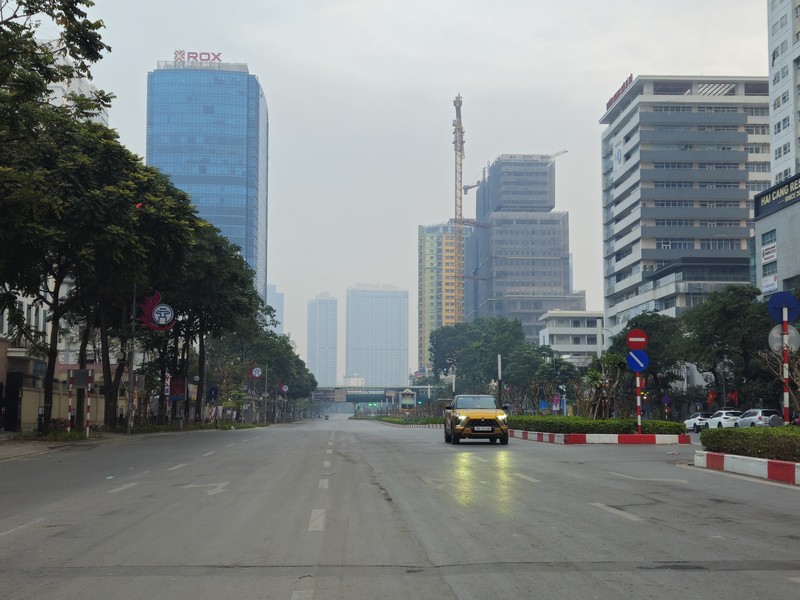 Chum anh: Ha Noi binh yen, sau lang sang mung 1 Tet At Ty.-Hinh-8