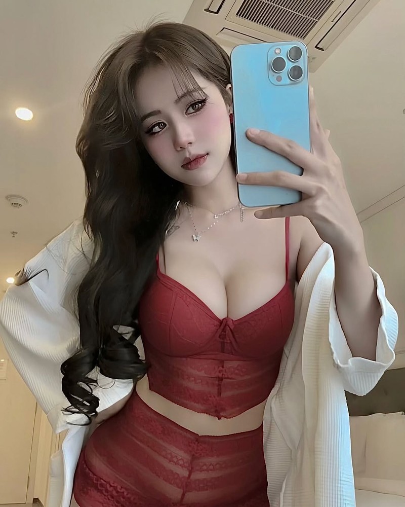 Dien bikini nu coser YuGi tuyen bo se tranh tai cuoc thi sac dep-Hinh-6