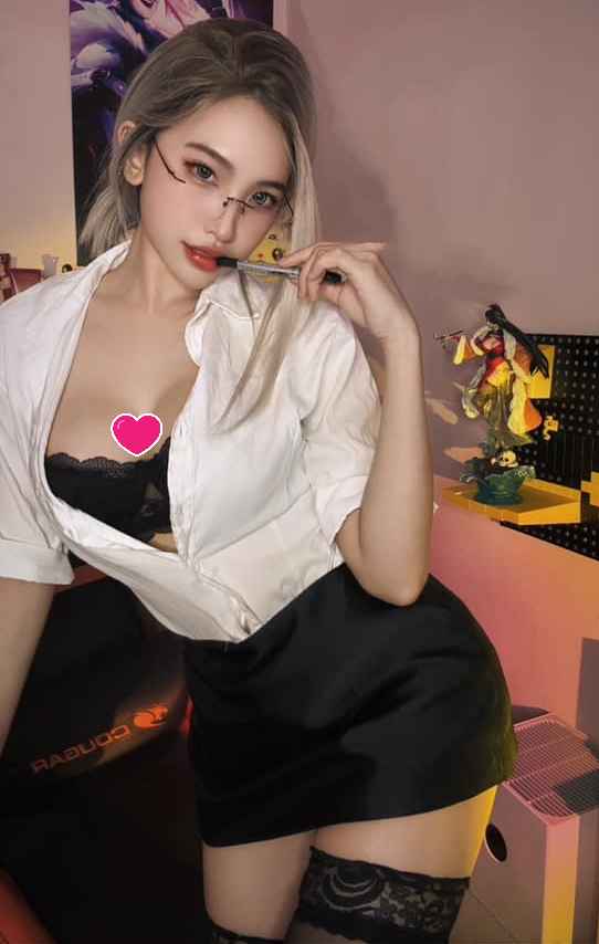 Nu streamer Lily Phan dang anh moi khoe 