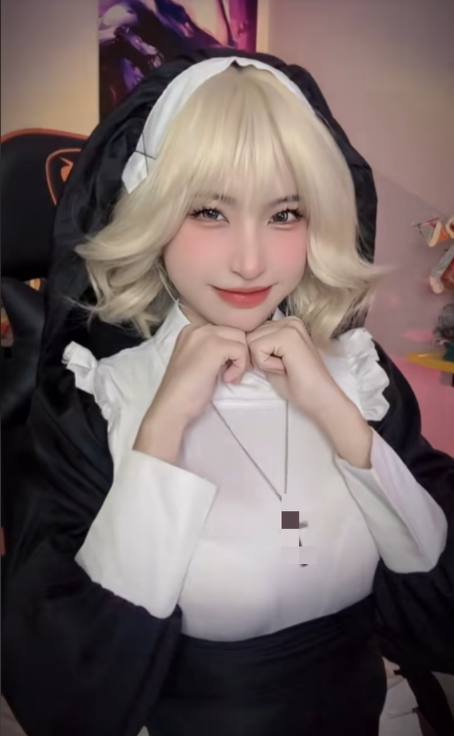 Gai xinh Lily Phan cosplay 