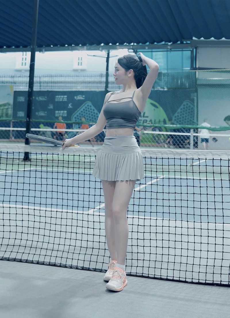 Hot girl Pickleball moi noi danh guc trai tim bao nguoi