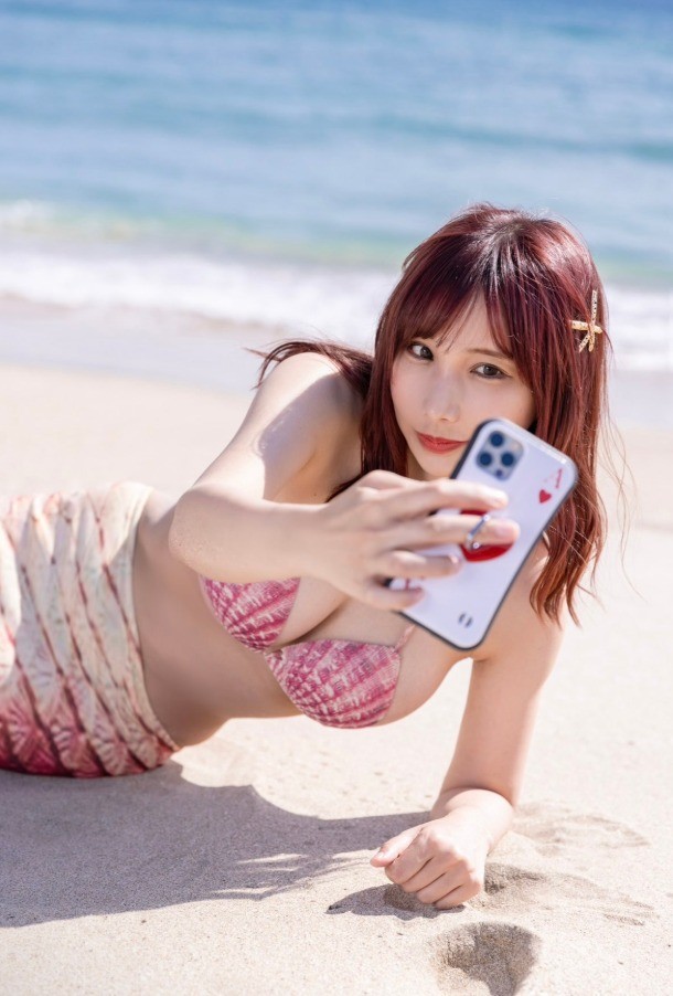 Cosplay One Piece, nang hot girl bat ngo noi tieng 