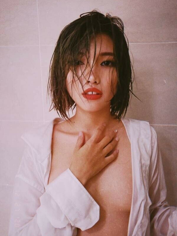 Co gai “khau chien” voi Louis Pham lo 