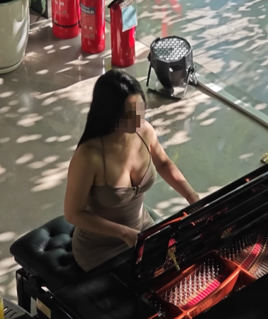 Xuat hien phien ban “Pan Piano” Viet Nam gay tranh cai-Hinh-3