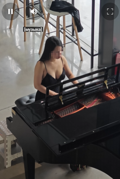 Xuat hien phien ban “Pan Piano” Viet Nam gay tranh cai-Hinh-4