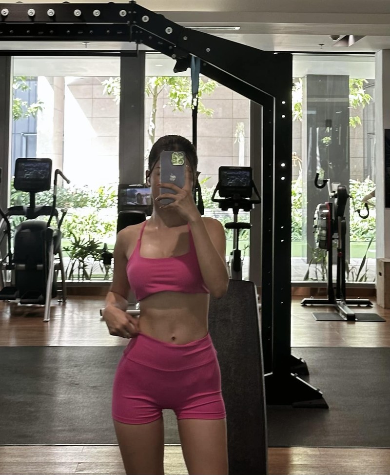 Nang WAG nong bong nhat Viet Nam vao phong gym sau sinh con-Hinh-10