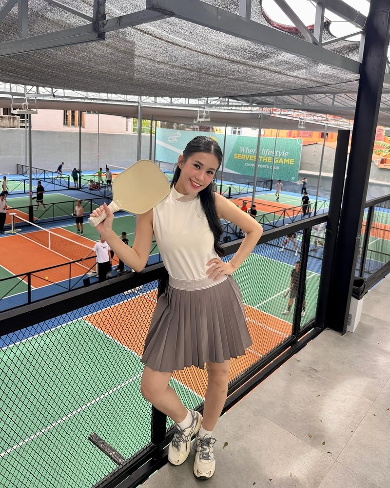 Voc dang tren san pickleball cua hot girl Ngoc Thao khien netizen khen-Hinh-4