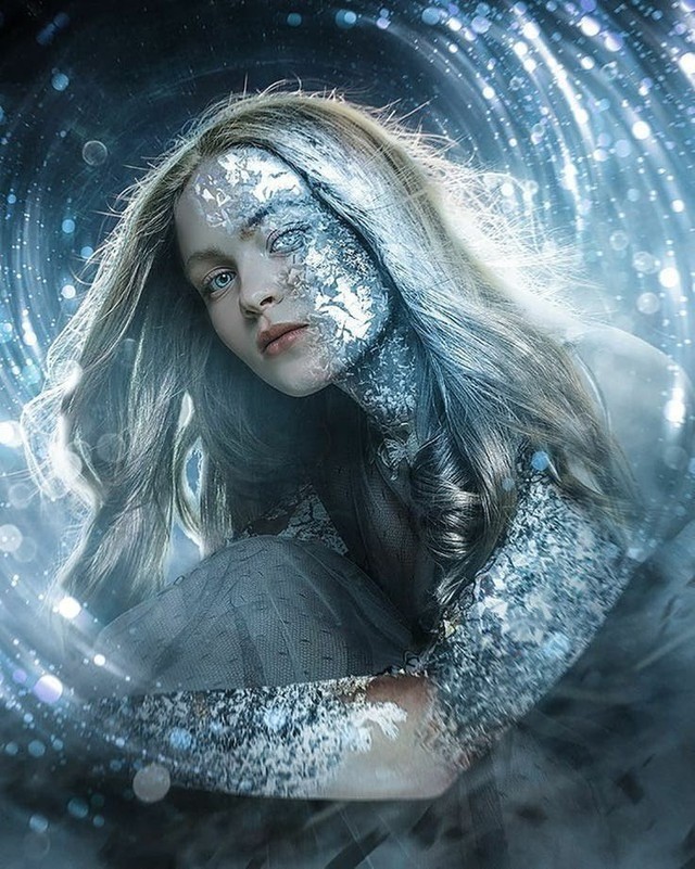 Bien hinh thanh Emma Frost, nu coser khien netizen 
