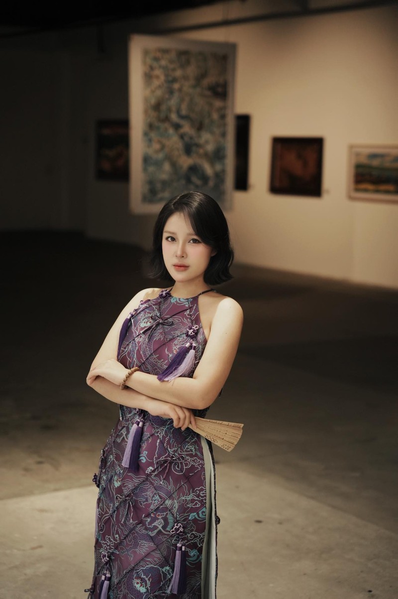 Co giao Vat ly gay bao khi day online dien ao dai cuc me-Hinh-7