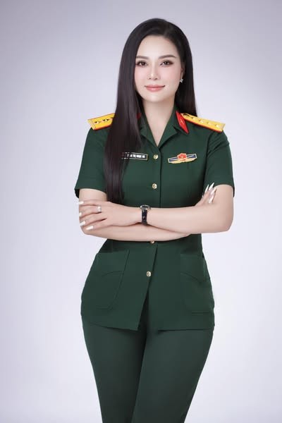 Giong nu le dieu binh, dieu hanh 30/4 dep 