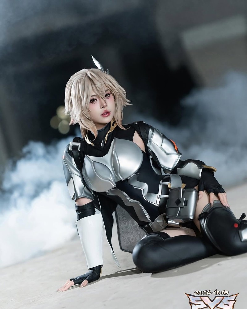 Vo Nu Ngan Ha khoe anh cosplay, fan Lien Quan tram tro khong ngot