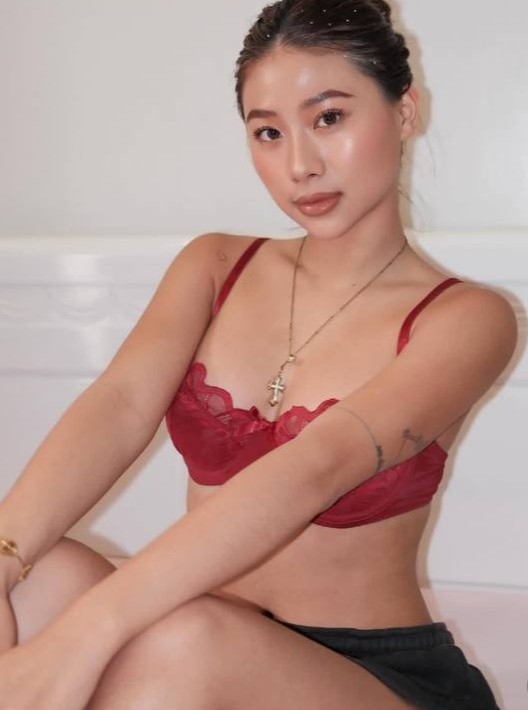 Louis Pham khoe dang nong bong, an y da co tinh moi?-Hinh-2
